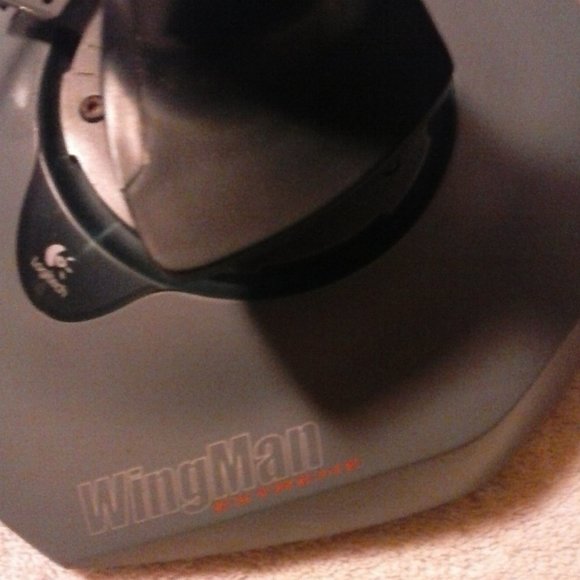 LOGITECH WINGMAN EXTREME JOYSTICK - Picture 2 of 3